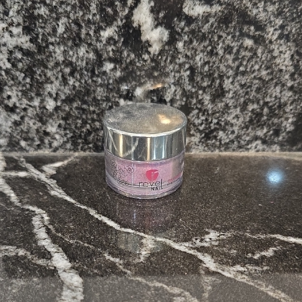 CM Freebie 2020 Revel Nail Dip Powder